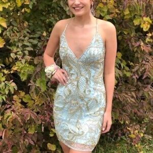 Size 4 light blue primavera homecoming dress